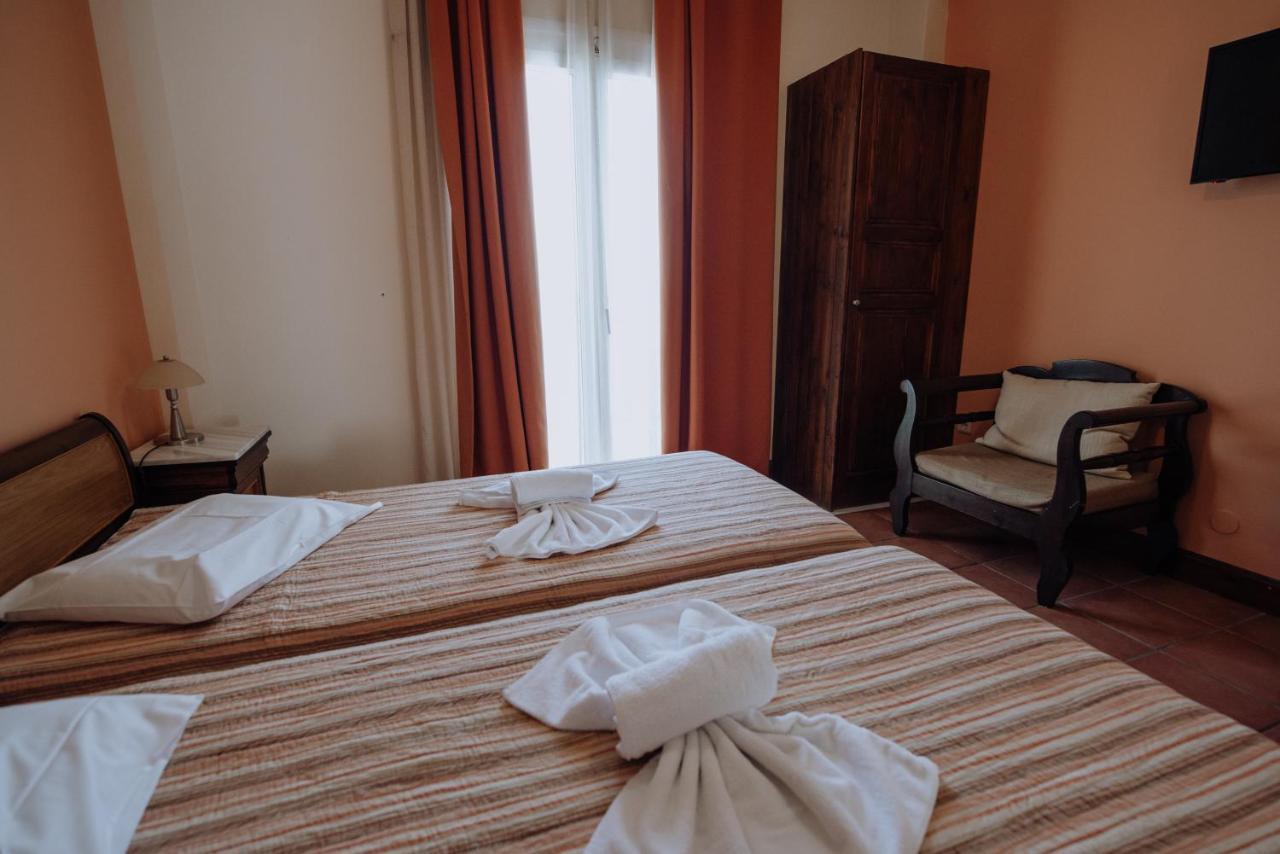 Hotel Golden View Poros Town Zewnętrze zdjęcie